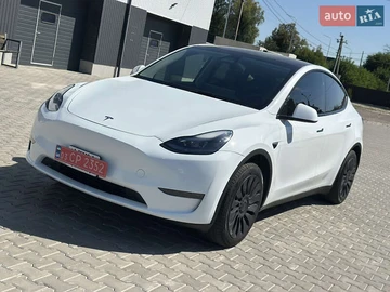Авто Tesla Model Y 2024 № 7916702