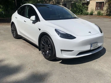 Авто Tesla Model Y 2023 № 7916705