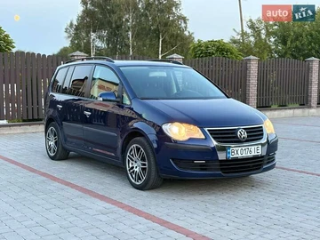Авто Volkswagen Touran 2007 № 7917166