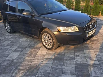 Авто Volvo V50 2010 № 7917219