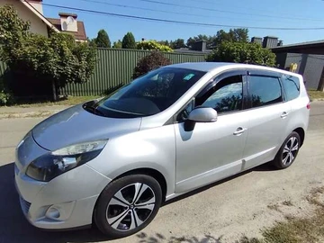 Авто Renault Megane Scenic 2011 № 7917232