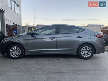 Авто Hyundai Elantra 2018 № 7917281