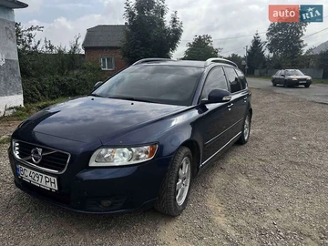 Авто Volvo V50 2011 № 7917316