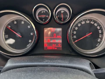 Авто Opel Zafira Tourer 2013 № 7917320
