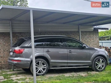 Авто Audi Q7 2010 № 7917422