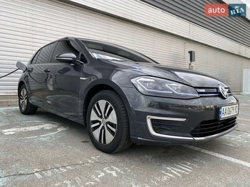Авто Volkswagen E-Golf 2018 № 7917655