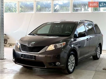Авто Toyota Sienna 2013 № 7917661
