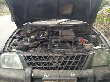 Авто Mitsubishi L 200 2005 № 7917928