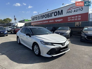 Авто Toyota Camry 2018 № 7918123
