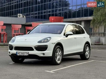 Авто Porsche Cayenne 2013 № 7918170