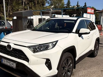 Авто Toyota Rav4 2023 № 7918176