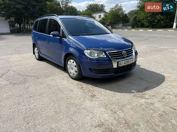 Авто Volkswagen Touran 2008 № 7918332