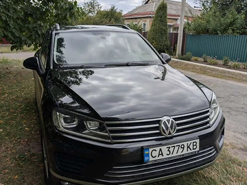 Авто Volkswagen Touareg 2016 № 7918519