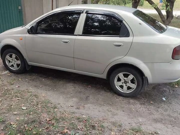 Авто Chevrolet Aveo 2004 № 7918568