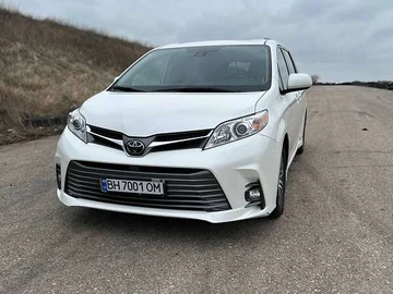 Авто Toyota Sienna 2018 № 7918923
