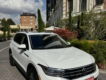 Авто Volkswagen Tiguan 2023 № 7918937