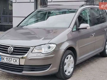 Авто Volkswagen Touran 2007 № 7919100