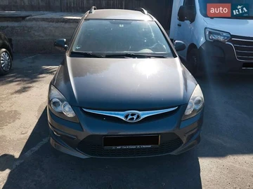 Авто Hyundai I30 2010 № 7919119