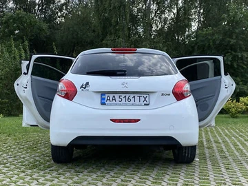 Авто Peugeot 208 2013 № 7919130