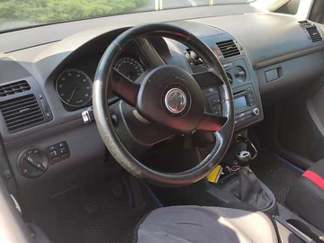 Авто Volkswagen Touran 2006 № 7919559