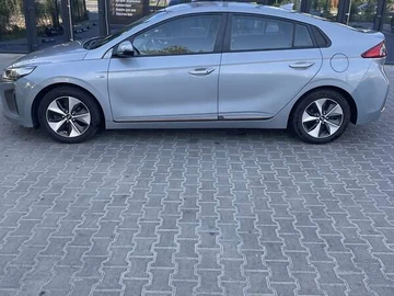 Авто Hyundai Ioniq 2019 № 7919672