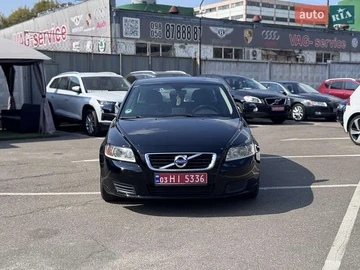 Авто Volvo V50 2011 № 7920123