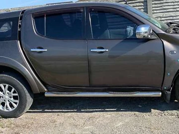 Авто Mitsubishi L 200 2013 № 7920216