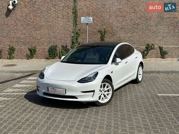 Авто Tesla Model 3 2019 № 7920385