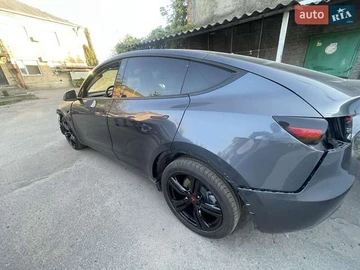 Авто Tesla Model Y 2022 № 7920388