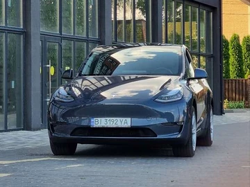 Авто Tesla Model Y 2023 № 7920581