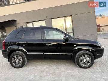 Авто Hyundai Tucson 2008 № 7920709