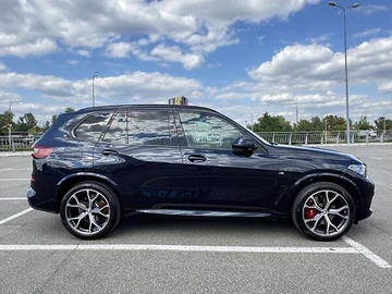Авто BMW X5 2022 № 7920830