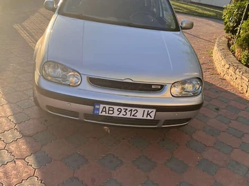 Авто Volkswagen Golf 2000 № 7920859