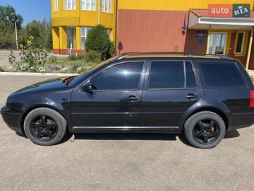 Авто Volkswagen Golf 2000 № 7920879
