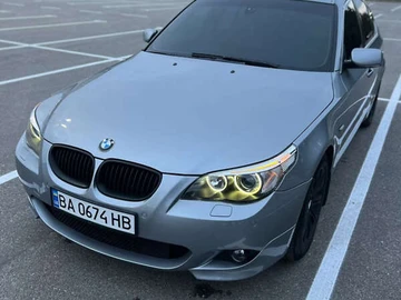 Авто BMW 5 Series 2004 № 7920973