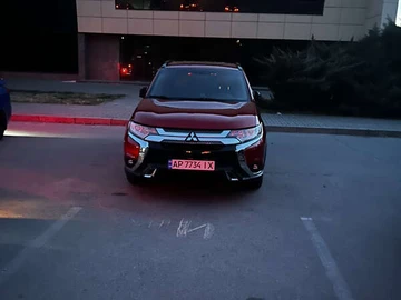 Авто Mitsubishi Outlander 2019 № 7921039