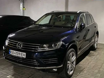 Авто Volkswagen Touareg 2015 № 7921068