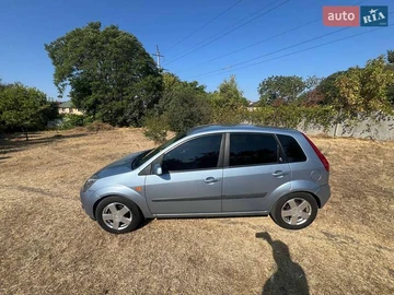Авто Ford Fiesta 2006 № 7921111