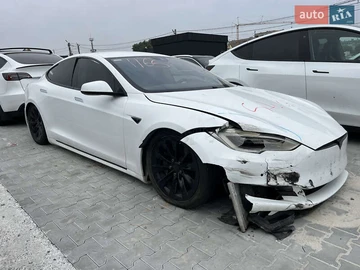 Авто Tesla Model S 2016 № 7921266