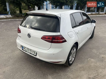 Авто Volkswagen E-Golf 2016 № 7921516