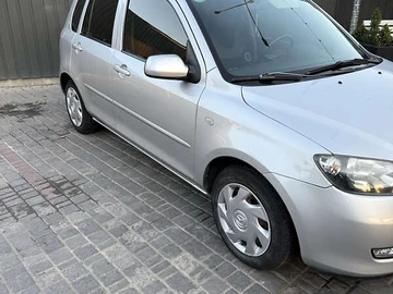 Авто Mazda 2 2004 № 7921797