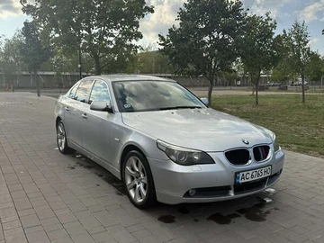 Авто BMW 5 Series 2003 № 7921827