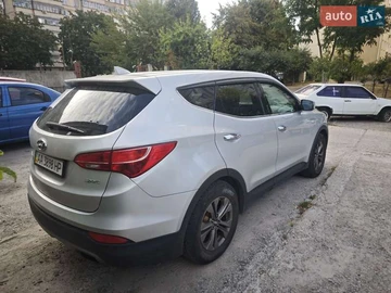 Авто Hyundai Santa Fe 2015 № 7921974