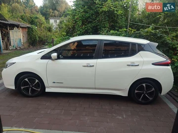 Авто Nissan Leaf 2018 № 7922008