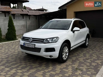 Авто Volkswagen Touareg 2012 № 7922048
