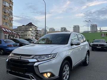 Авто Mitsubishi Outlander 2021 № 7922076