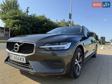 Авто Volvo V60 2019 № 7922085