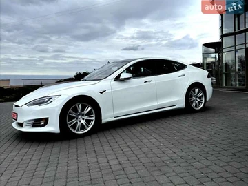 Авто Tesla Model S 2020 № 7922093