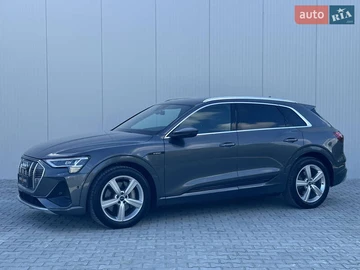 Авто Audi E-Tron 2022 № 7922109