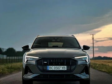 Авто Audi E-Tron 2022 № 7922111